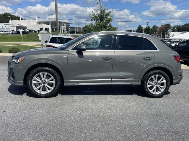 Certified 2025 Audi Q3 2.0T Premium AWD/4WD image 4