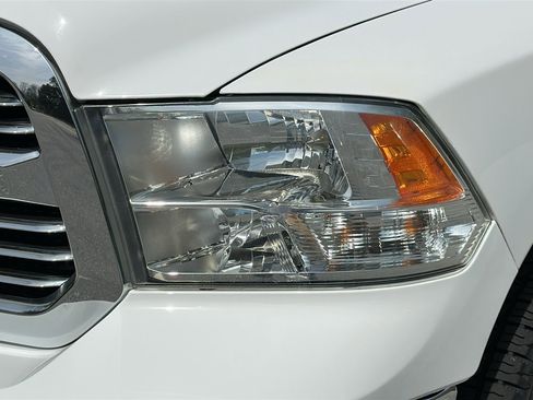 Used 2017 RAM 1500 Big Horn AWD/4WD image 4