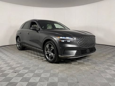 Used 2025 Genesis Electrified GV70 AWD/4WD image 4