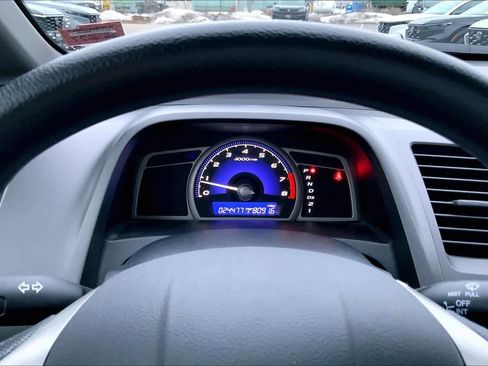 Used 2011 Honda Civic LX image 25