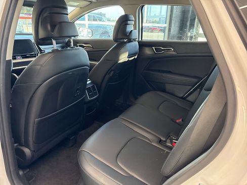 Certified 2023 Kia Sportage EX image 17