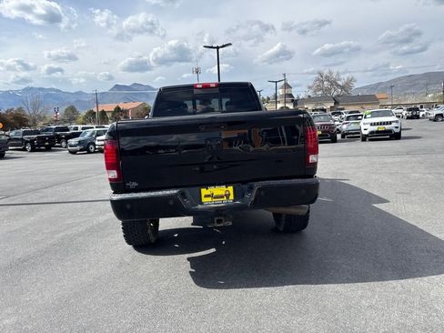 Used 2014 RAM 3500 Laramie w/ Black Appearance Group AWD/4WD image 6