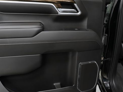 Used 2022 GMC Sierra 1500 Elevation image 23