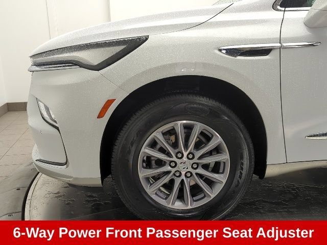 Used 2023 Buick Enclave Essence FWD image 11