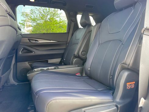 Certified 2026 INFINITI QX60 Sport w/ Dark Cargo Package AWD/4WD image 14