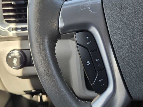 Used 2016 GMC Acadia SLT FWD image 27