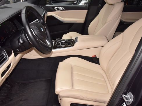 Used 2021 BMW X5 xDrive40i w/ Convenience Package image 13