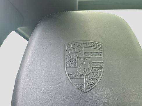 Used 2017 Porsche Cayenne AWD/4WD image 21
