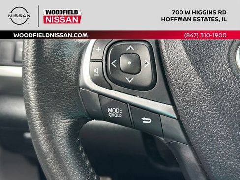 Used 2015 Toyota Camry SE w/ Moonroof Package FWD image 38