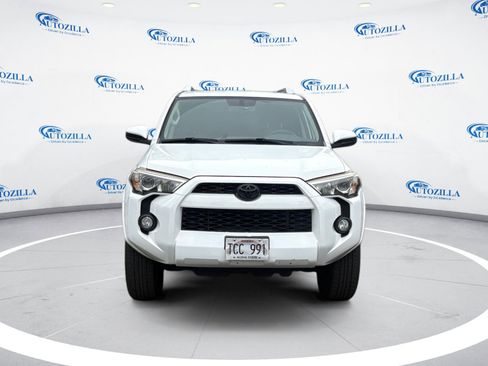 Used 2017 Toyota 4Runner SR5 image 8