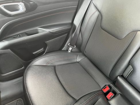 Used 2025 Jeep Compass Trailhawk w/ Trailer Tow Group image 39