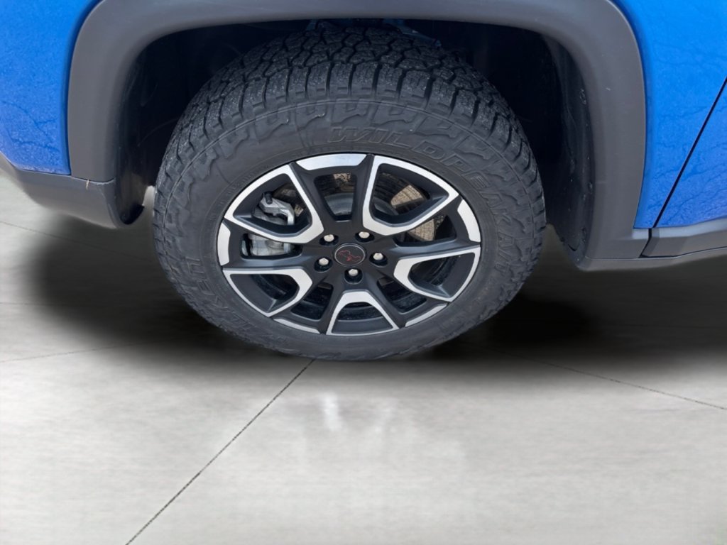 Used 2025 Jeep Compass Trailhawk w/ Trailhawk Elite Group AWD/4WD image 9