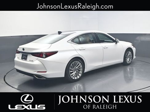 Certified 2021 Lexus ES 350 Ultra Luxury w/ Accessory Package 2 image 9