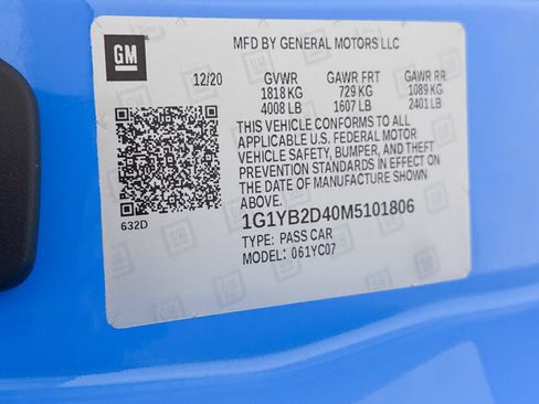 Used 2021 Chevrolet Corvette Stingray Preferred Cpe w/ Engine Appearance Package RWD image 37