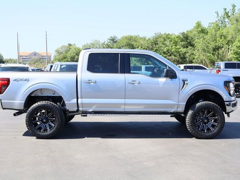 Used 2025 Ford F150 XLT w/ Equipment Group 301A Standard AWD/4WD image 10