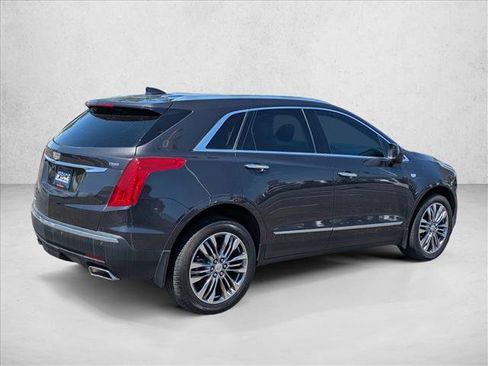 Used 2017 Cadillac XT5 Premium Luxury AWD/4WD image 5