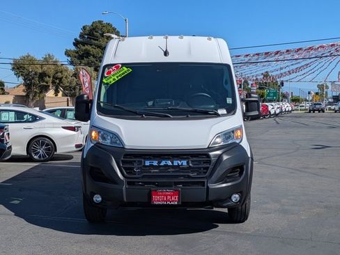 Used 2025 RAM ProMaster 2500 w/ Convenience Group image 2