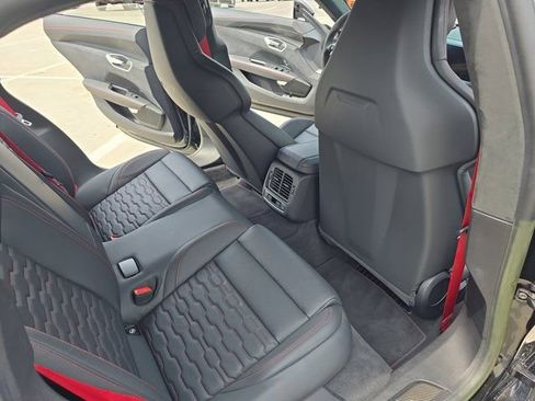 Used 2022 Audi RS e-tron GT image 11