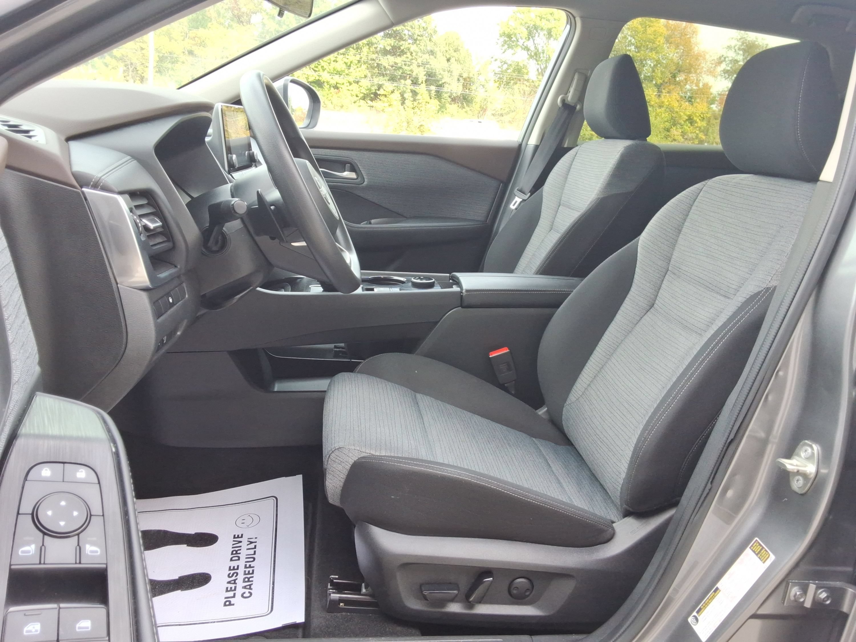 Used 2023 Nissan Rogue SV AWD/4WD image 20
