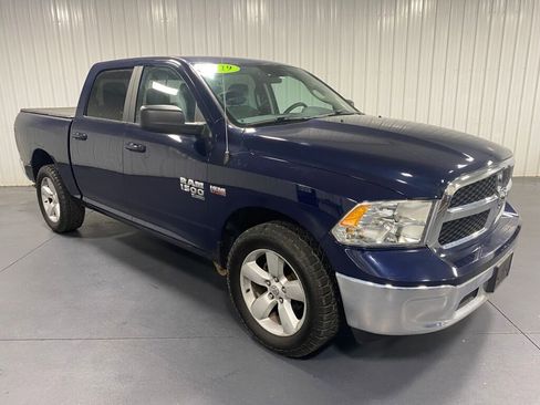 Used 2019 RAM 1500 Classic SLT image 13