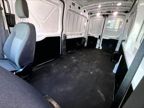 Used 2022 Ford E-Transit Medium Roof RWD image 20