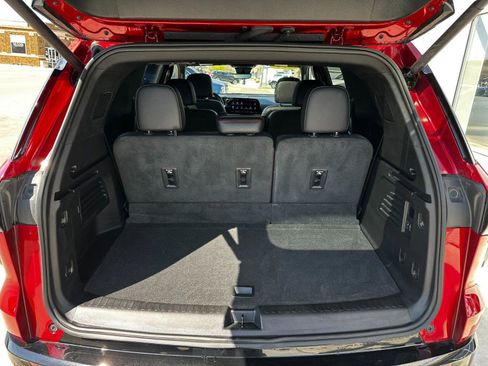 Used 2024 Chevrolet Traverse RS w/ LPO, Floor Liner Package image 24