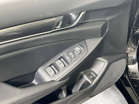 Used 2022 Honda Accord Sport Special Edition image 17