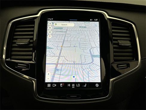 Certified 2023 Volvo XC90 B6 Ultimate w/ Protection Package Premier image 18