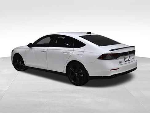 Used 2023 Honda Accord Sport image 7