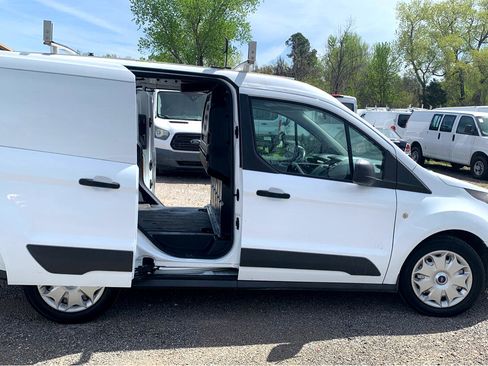 Used 2014 Ford Transit Connect XLT image 25