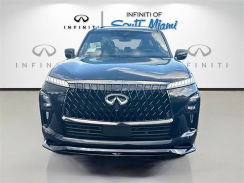 New 2026 INFINITI QX80 4WD image 2