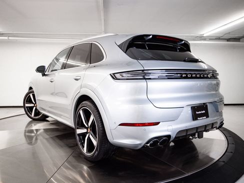 New 2026 Porsche Cayenne S AWD/4WD image 3
