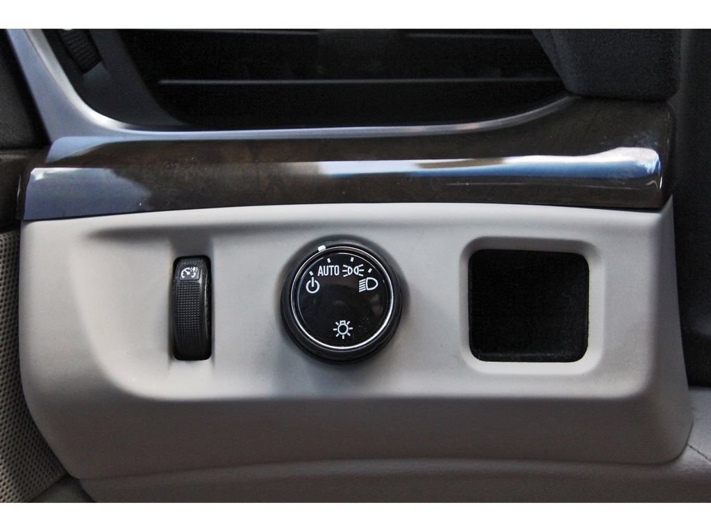 Used 2019 Cadillac Escalade Luxury RWD image 20