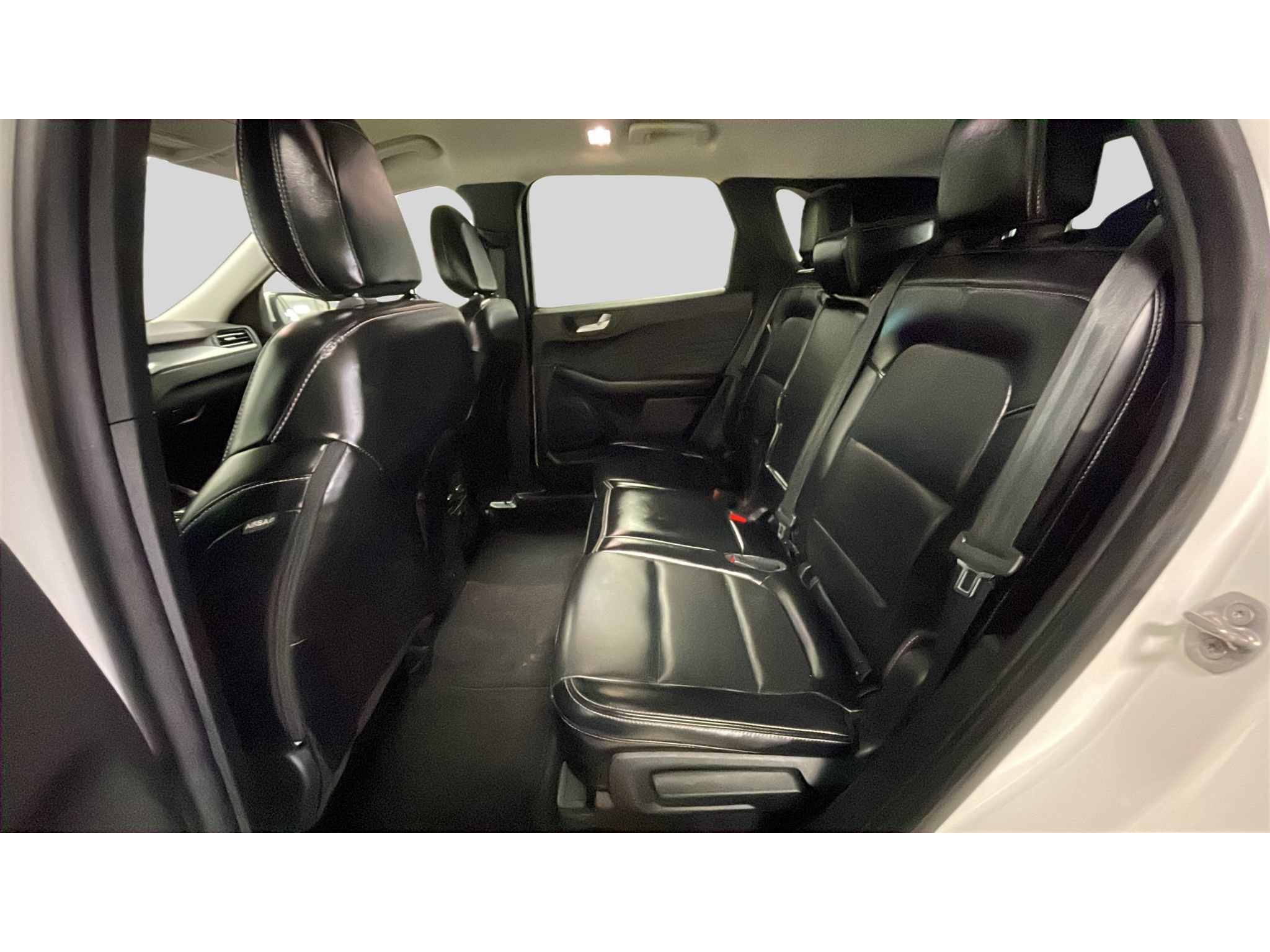 Used 2024 Ford Escape Platinum AWD/4WD image 15