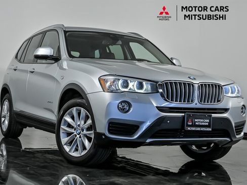 Used 2017 BMW X3 xDrive28i AWD/4WD image 1