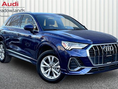 Used 2025 Audi Q3 2.0T Premium w/ Convenience Package image 3