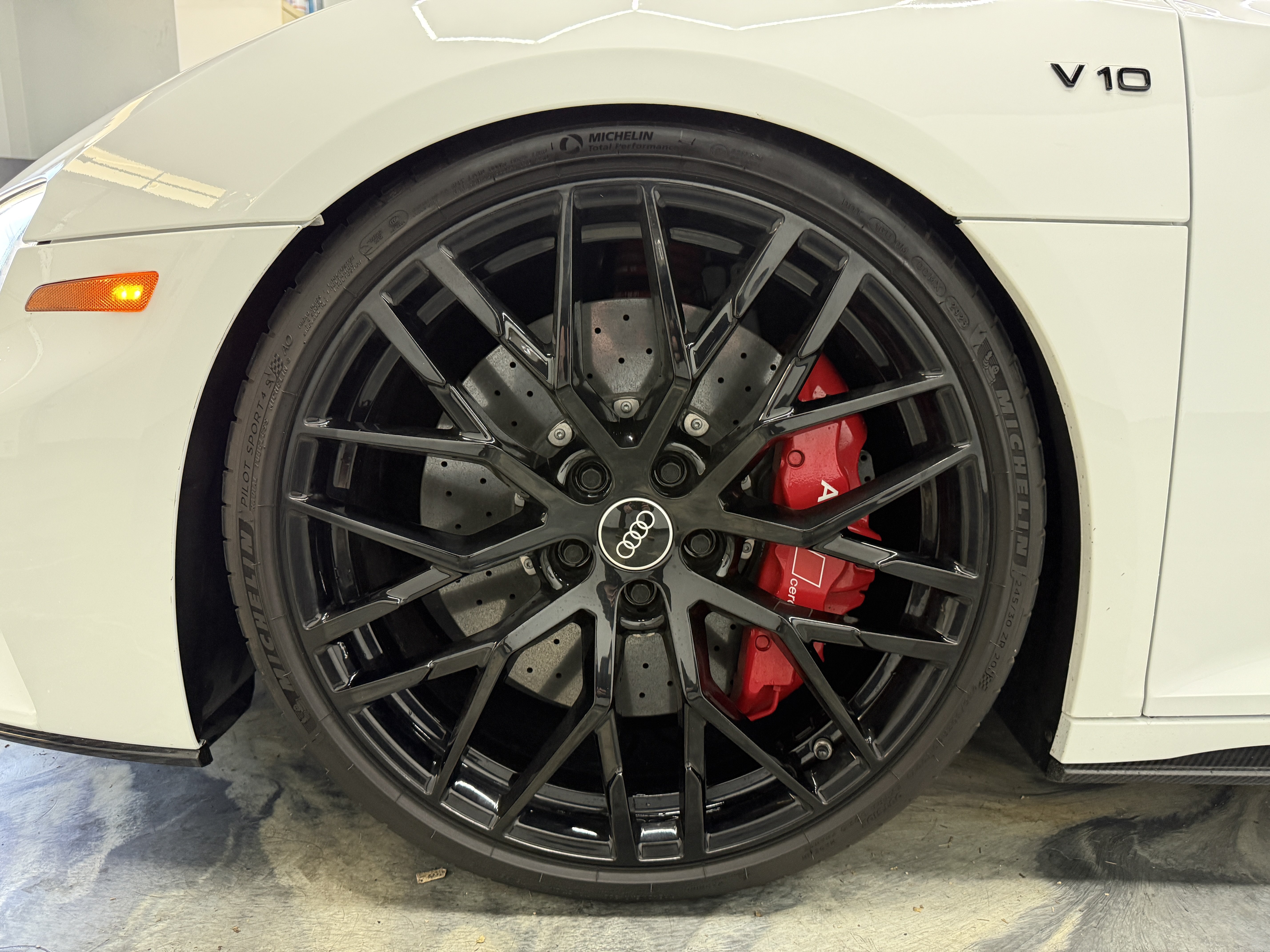Used 2023 Audi R8 V10 performance AWD/4WD image 30