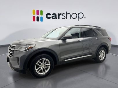Used 2025 Ford Explorer Active