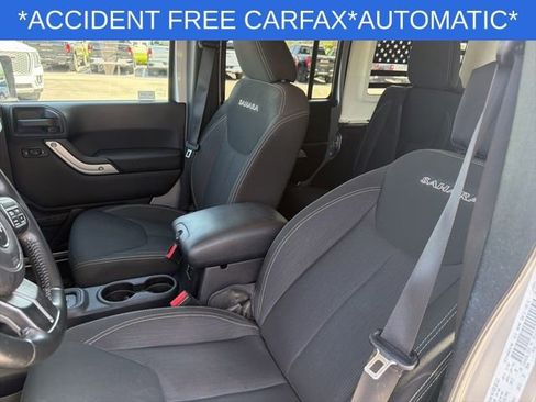 Used 2016 Jeep Wrangler Unlimited Sahara w/ Dual Top Group image 19