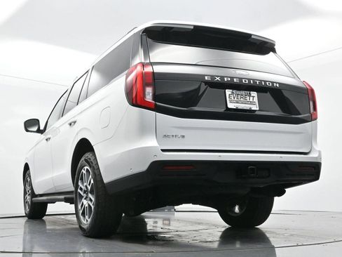 Used 2025 Ford Expedition Active AWD/4WD image 54