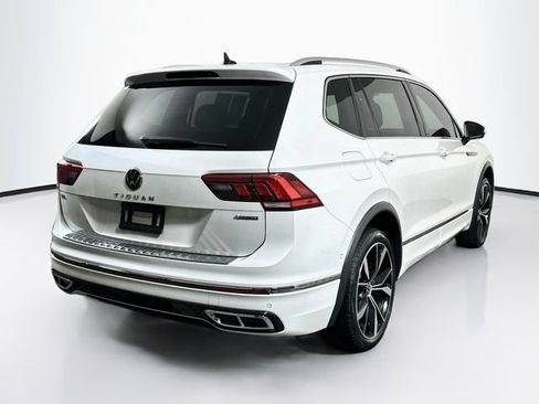 Used 2022 Volkswagen Tiguan SEL R-Line AWD/4WD image 8