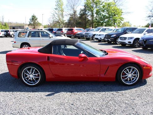 Used 2005 Chevrolet Corvette Convertible w/ Preferred Equipment Group RWD image 14