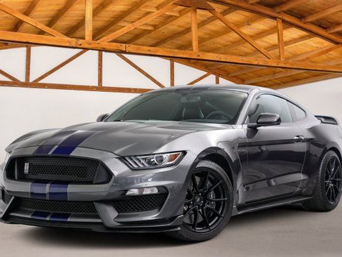 Used 2019 Ford Mustang Shelby GT350 w/ Technology Package image 1