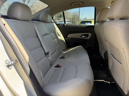 Used 2015 Chevrolet Cruze LTZ w/ Enhanced Safety Package image 16