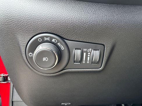 New 2026 Jeep Compass Latitude image 30