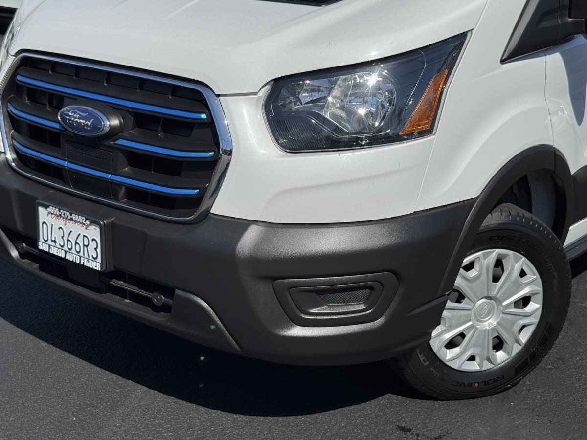 Used 2022 Ford E-Transit Low Roof RWD image 3