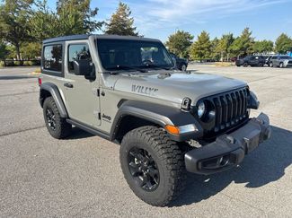 Used 2022 Jeep Wrangler Sport AWD/4WD video 3