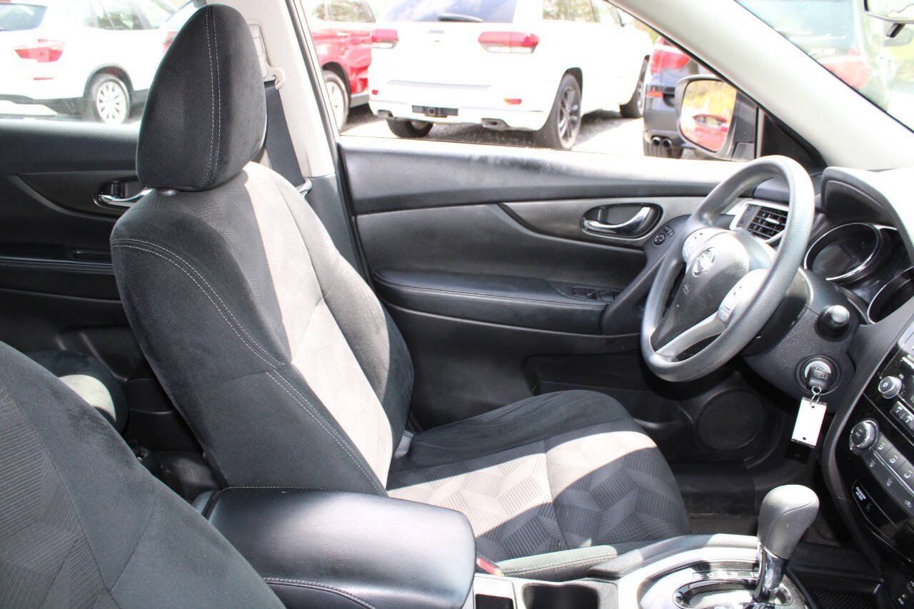 Used 2015 Nissan Rogue S AWD/4WD image 11
