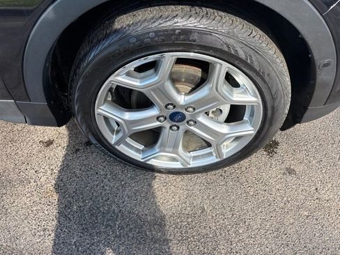 Used 2019 Ford Escape Titanium AWD/4WD image 45