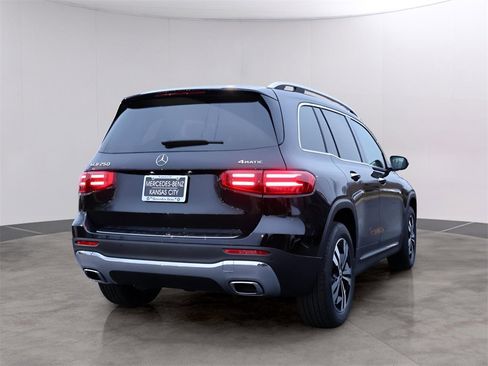 New 2025 Mercedes-Benz GLB 250 4MATIC image 7